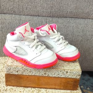 Pink an white Jordan (gently worn)